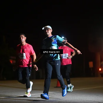 Runner Photo 8402103