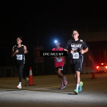 Runner Photo 8402120