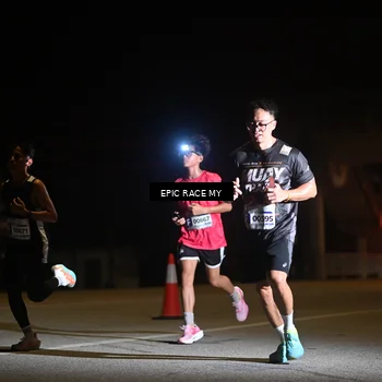 Runner Photo 8402126