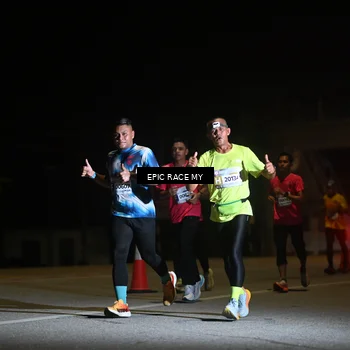 Runner Photo 8402149
