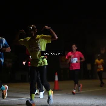 Runner Photo 8402157