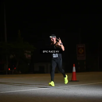 Runner Photo 8402203