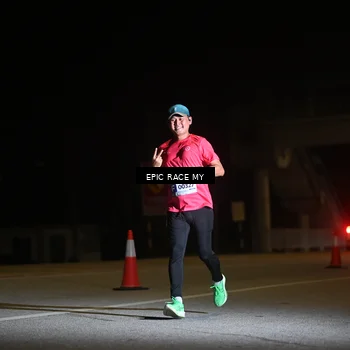 Runner Photo 8402210