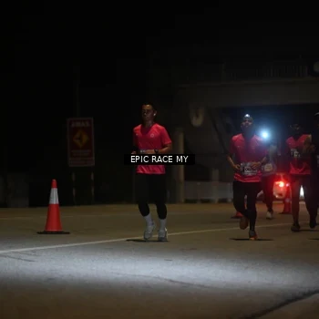 Runner Photo 8402215