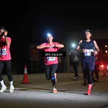 Runner Photo 8402220