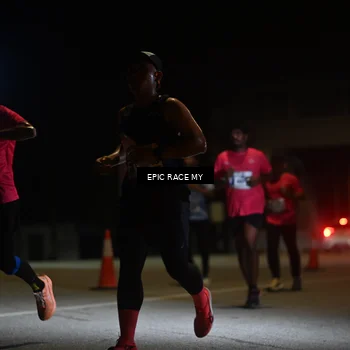 Runner Photo 8402224