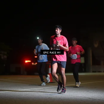 Runner Photo 8402229