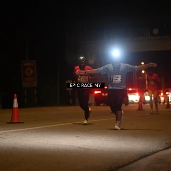 Runner Photo 8402242