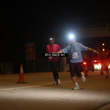 Runner Photo 8402244