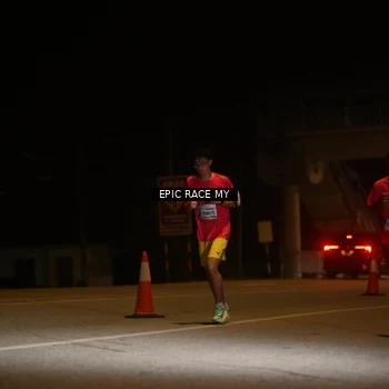 Runner Photo 8402253