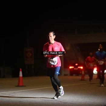Runner Photo 8402257
