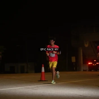 Runner Photo 8402259