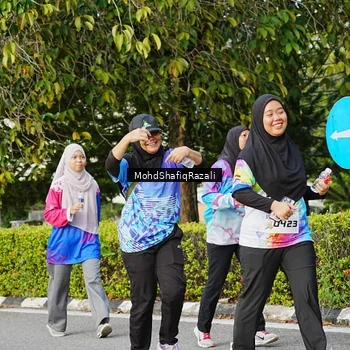 Runner Photo 8402266