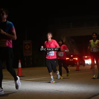 Runner Photo 8402269