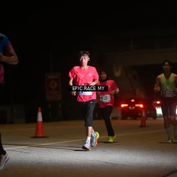 Runner Photo 8402271