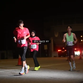 Runner Photo 8402274