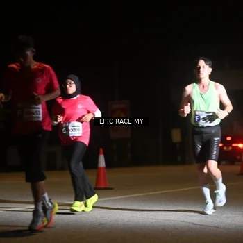 Runner Photo 8402275