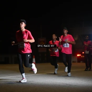 Runner Photo 8402289
