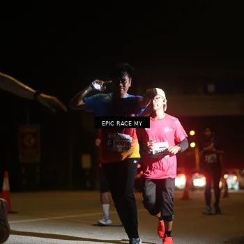 Runner Photo 8402304