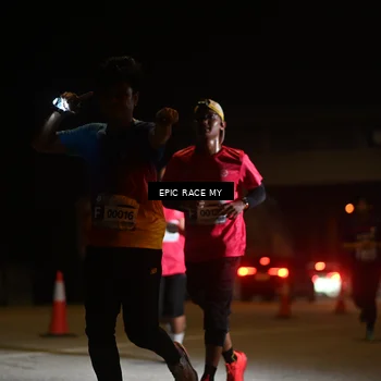 Runner Photo 8402305