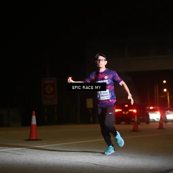 Runner Photo 8402310