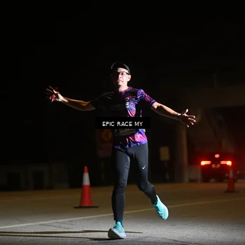 Runner Photo 8402311