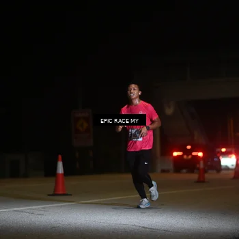 Runner Photo 8402320