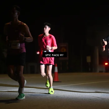 Runner Photo 8402331