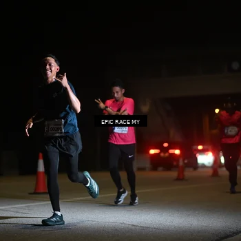Runner Photo 8402338