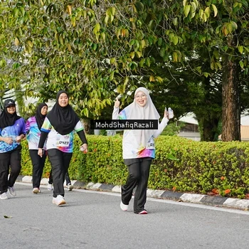 Runner Photo 8402347
