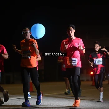 Runner Photo 8402365