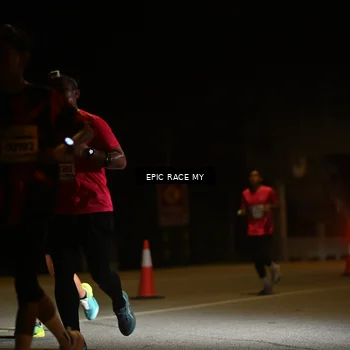 Runner Photo 8402372
