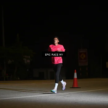 Runner Photo 8402373