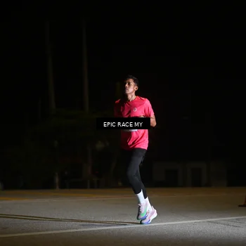 Runner Photo 8402376