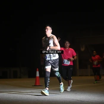 Runner Photo 8402394