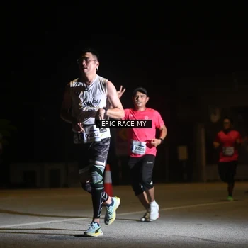 Runner Photo 8402396