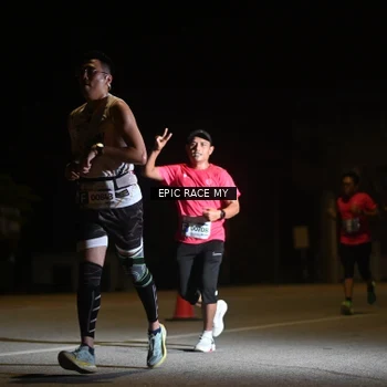 Runner Photo 8402398