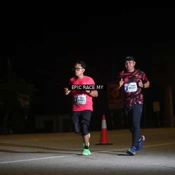 Runner Photo 8402404