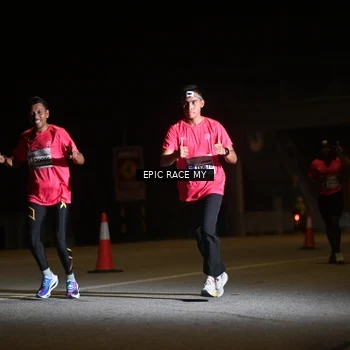 Runner Photo 8402472