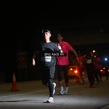 Runner Photo 8402510