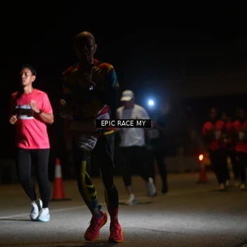 Runner Photo 8402531