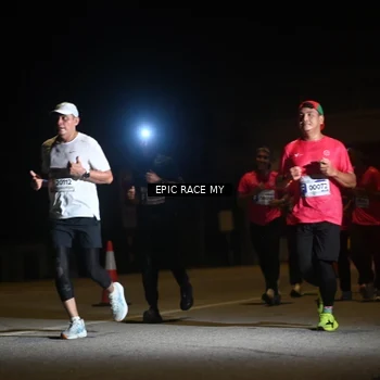 Runner Photo 8402538