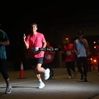 Runner Photo 8402553