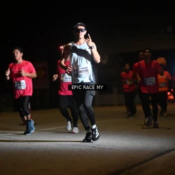 Runner Photo 8402557