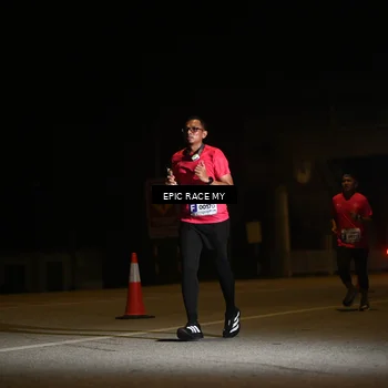 Runner Photo 8402584