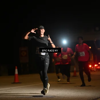 Runner Photo 8402598