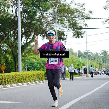 Runner Photo 8402689