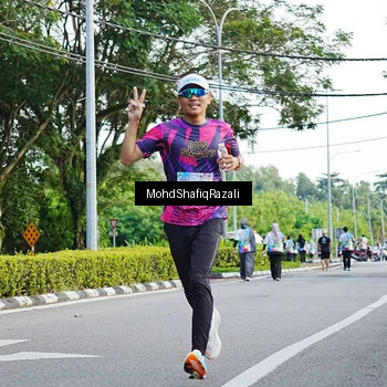 Runner Photo 8402695