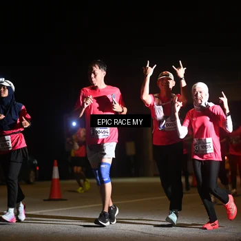 Runner Photo 8402697