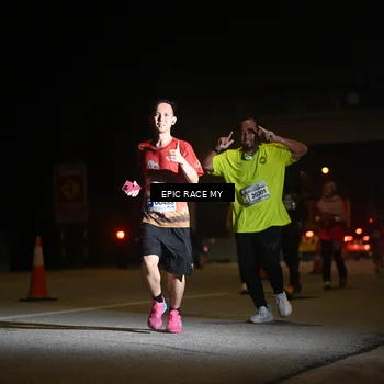 Runner Photo 8402715